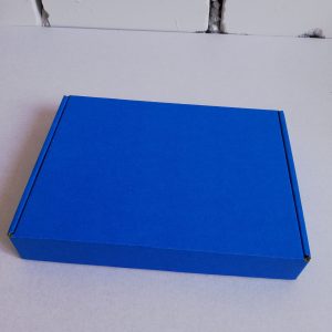 Коробка синяя откидной крышкой